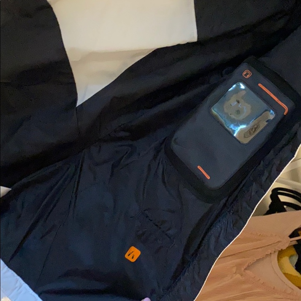 White Nike down jacket - Picture 3 of 5